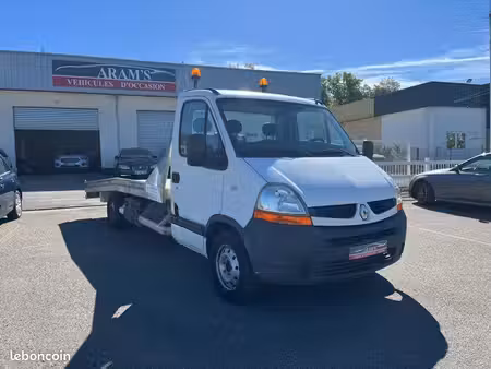 Renault Master 2.5 dCi 120