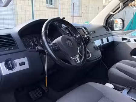 Volkswagen Transporter T5 2.0 TDI 180