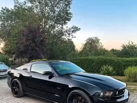 Ford Mustang V8 5.0