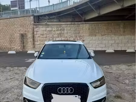 Audi Q3 2.0 TDI 140 S line