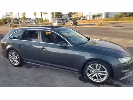 Audi A4 2.0 TDI 190 S line