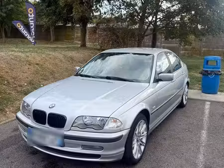 BMW Série 3 330d 3.0 183
