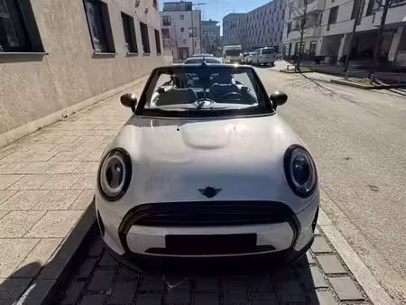 Mini Cabrio Cooper 1.5 136