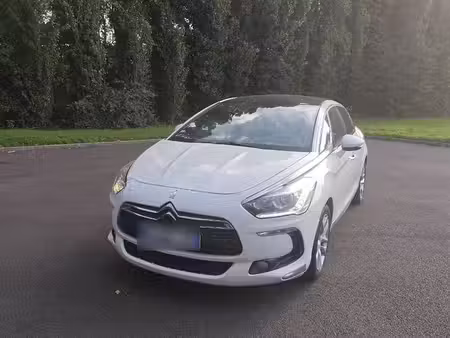 DS 5 1.6 HDi 115
