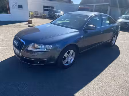 Audi A6 V6 3.2 FSI 256