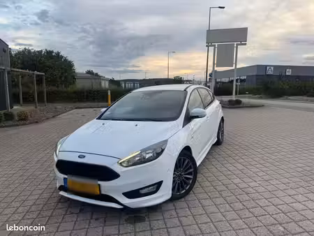 Ford Focus ST Line
