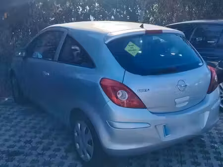 Opel Corsa 1.2 80