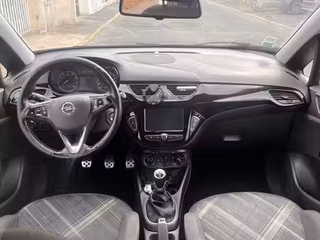 Opel Corsa 1.4 90 Black Edition