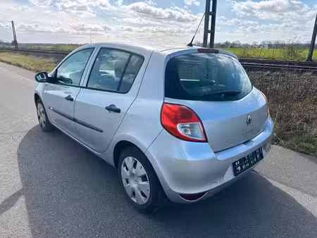 Renault Clio 1.2 75 Yahoo