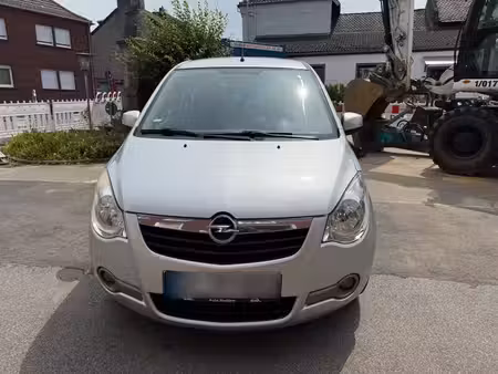 Opel Agila 