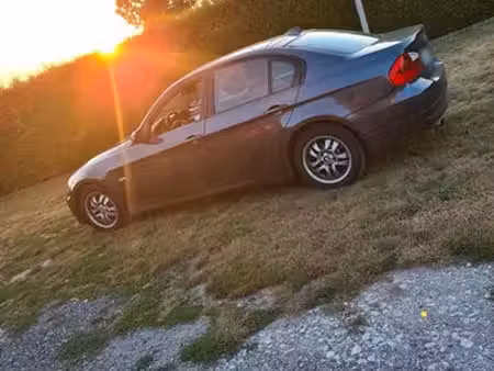 BMW Série 3 318i 2.0 129
