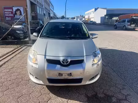 Toyota Auris 1.6 124 Sol