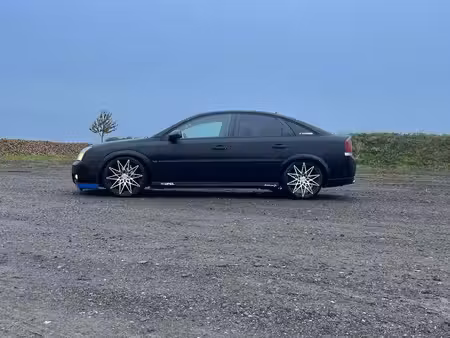 Opel Vectra 2.2 125