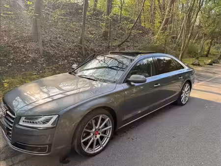 Audi A8 V6 3.0 TDI 262 quattro