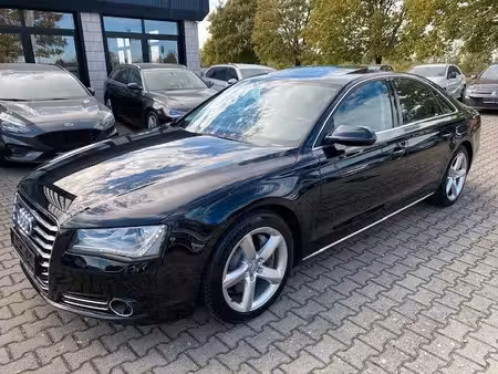 Audi A8 V8 4.2 FSI 372 quattro