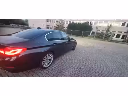 BMW Série 5 530d 3.0 265