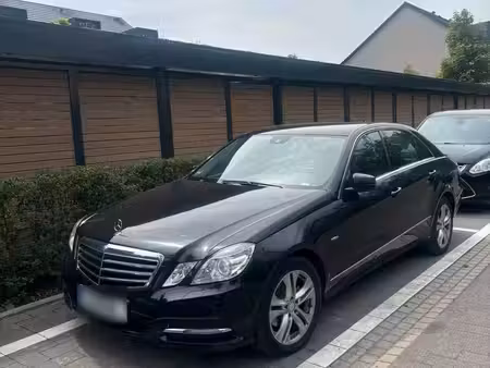 Mercedes-Benz Classe E E 220 2.1 136