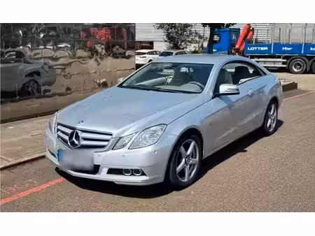 Mercedes-Benz Classe E E 200