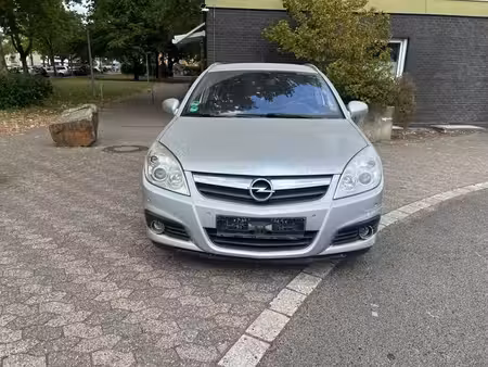 Opel Signum 1.9 150
