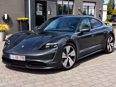 Porsche Taycan 