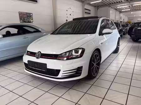 Volkswagen Golf GTI 2.0 TFSI 230 Performance