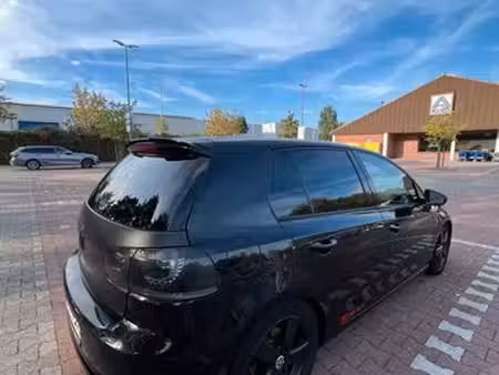 Volkswagen Golf GTI 2.0 TDI 105