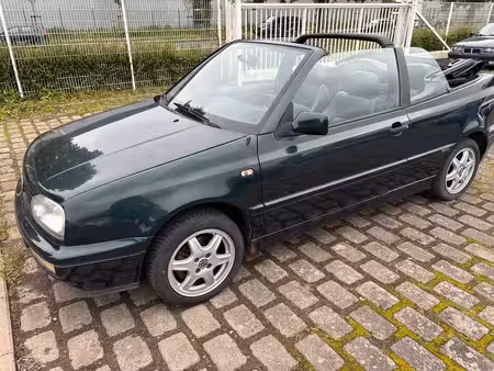 Volkswagen Golf 1.8 90
