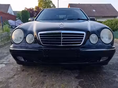 Mercedes-Benz Classe E E 280 V6 2.8 204 4Matic