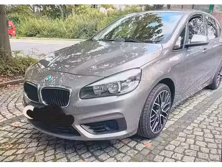 BMW Série 2 218i 1.5 136