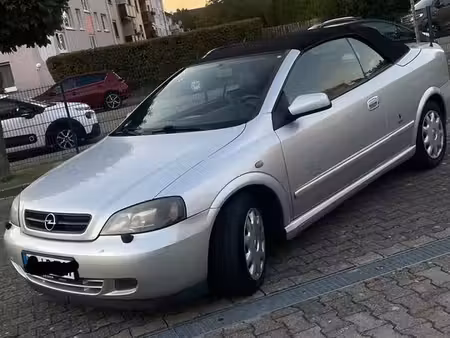Opel Astra 2.2 147