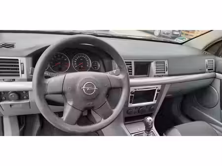 Opel Vectra 2.2 147