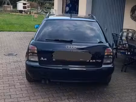 Audi A4 V6 2.5 TDI 150