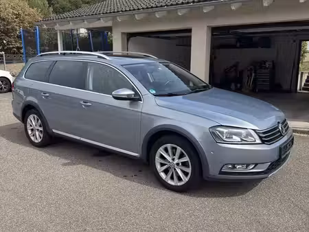 Volkswagen Passat 2.0 TDI 140 Base 4Motion