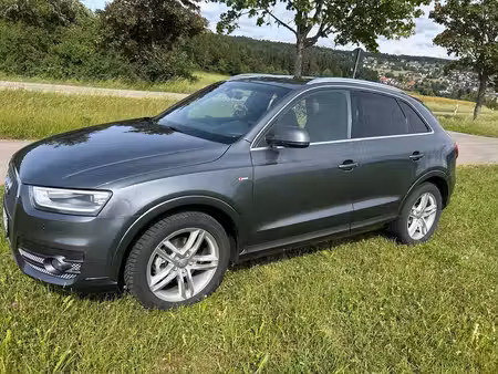 Audi Q3 2.0 TDI 140 S line