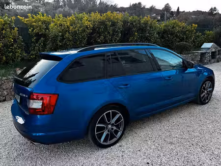 Škoda Octavia RS 2.0 TSI 220