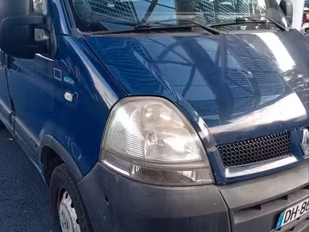 Renault Master 2.5 dCi 100