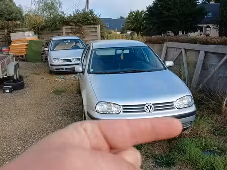Volkswagen Golf 1.9 TDI 105