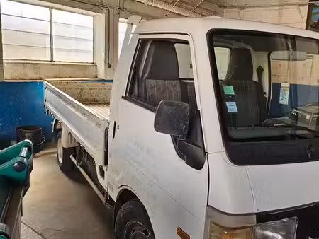 Mazda Bongo 2.5 84