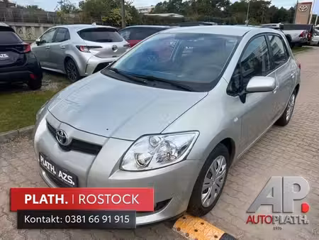 Toyota Auris 1.4 97 Luna