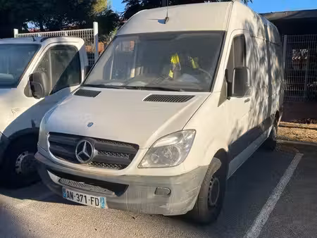 Mercedes-Benz Sprinter 150