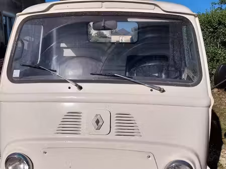 Renault Estafette 