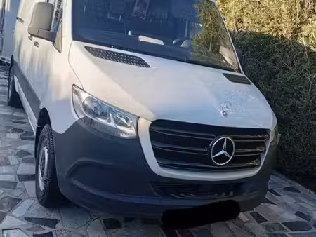 Mercedes-Benz Sprinter 211 2.1 114