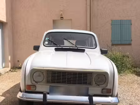Renault R4 4L