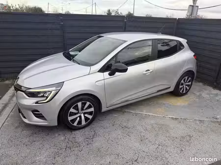 Renault Clio E-Tech 1.6 145 Evolution