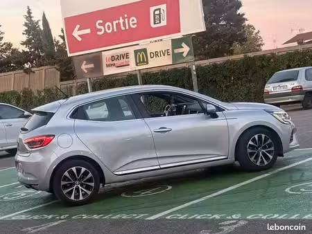Renault Clio E-Tech 1.6 145 Intens