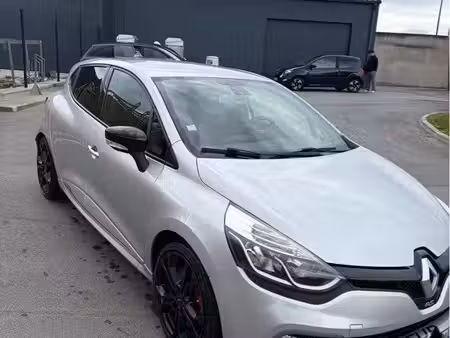 Renault Clio RS 1.6 T 200