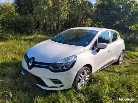 Renault Clio 1.2 75