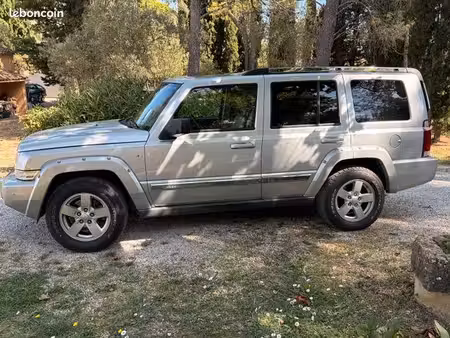 Jeep Commander V6 3.0 218 4x4