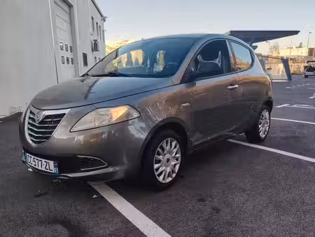 Lancia Ypsilon 1.2 69