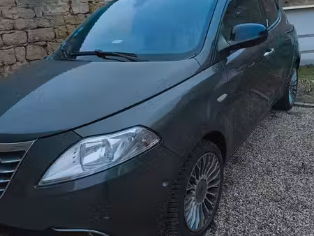 Lancia Ypsilon 1.2 69